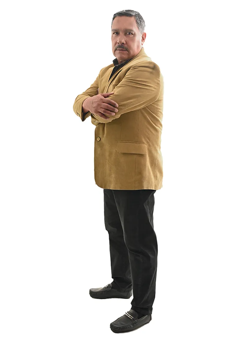 ARCENIO ROBELTO 12