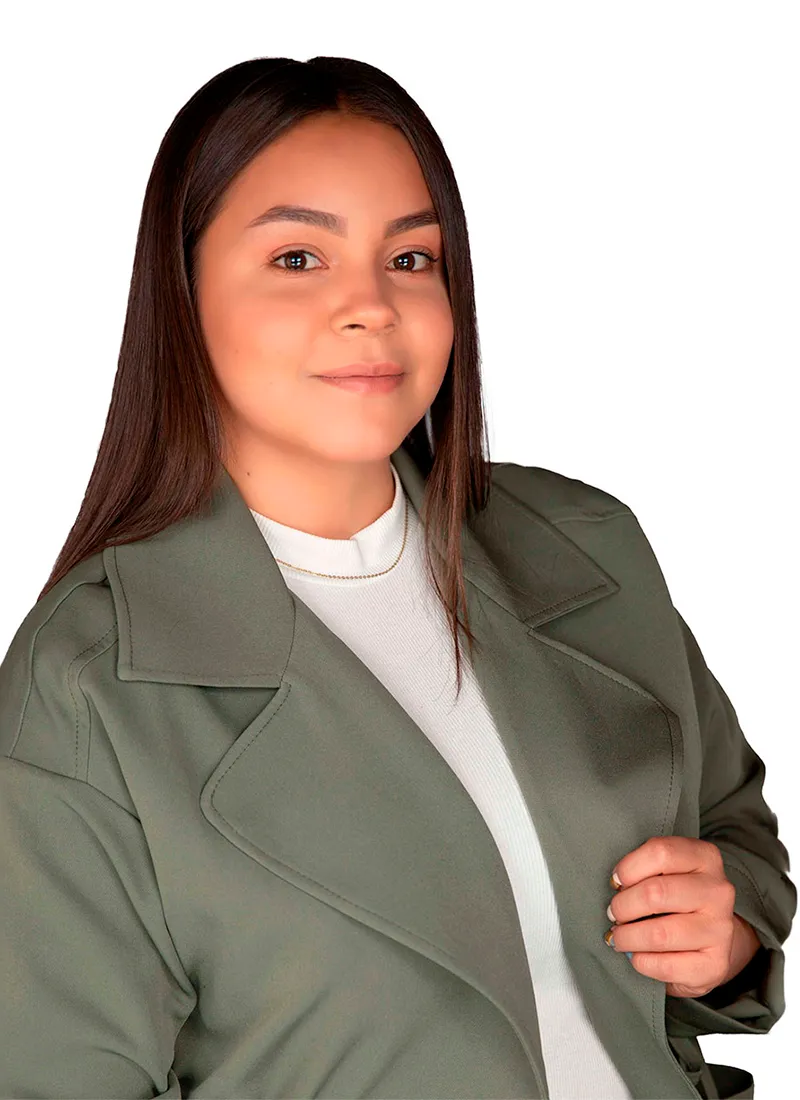 DANNA RAMOS 4