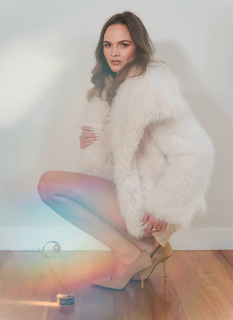 ALONA ABRIL 4